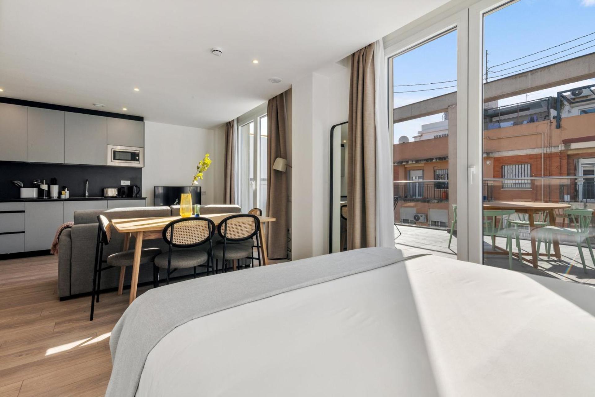Limehome Valencia Carrer Del Pare Palau I Quer Valência Exterior foto