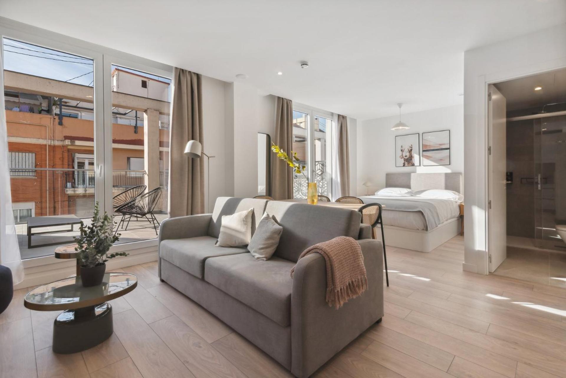 Limehome Valencia Carrer Del Pare Palau I Quer Valência Exterior foto