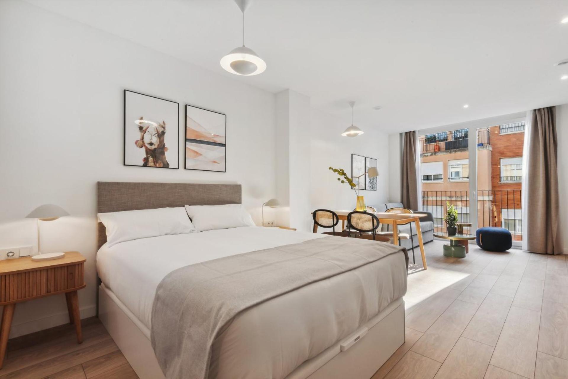 Limehome Valencia Carrer Del Pare Palau I Quer Valência Exterior foto