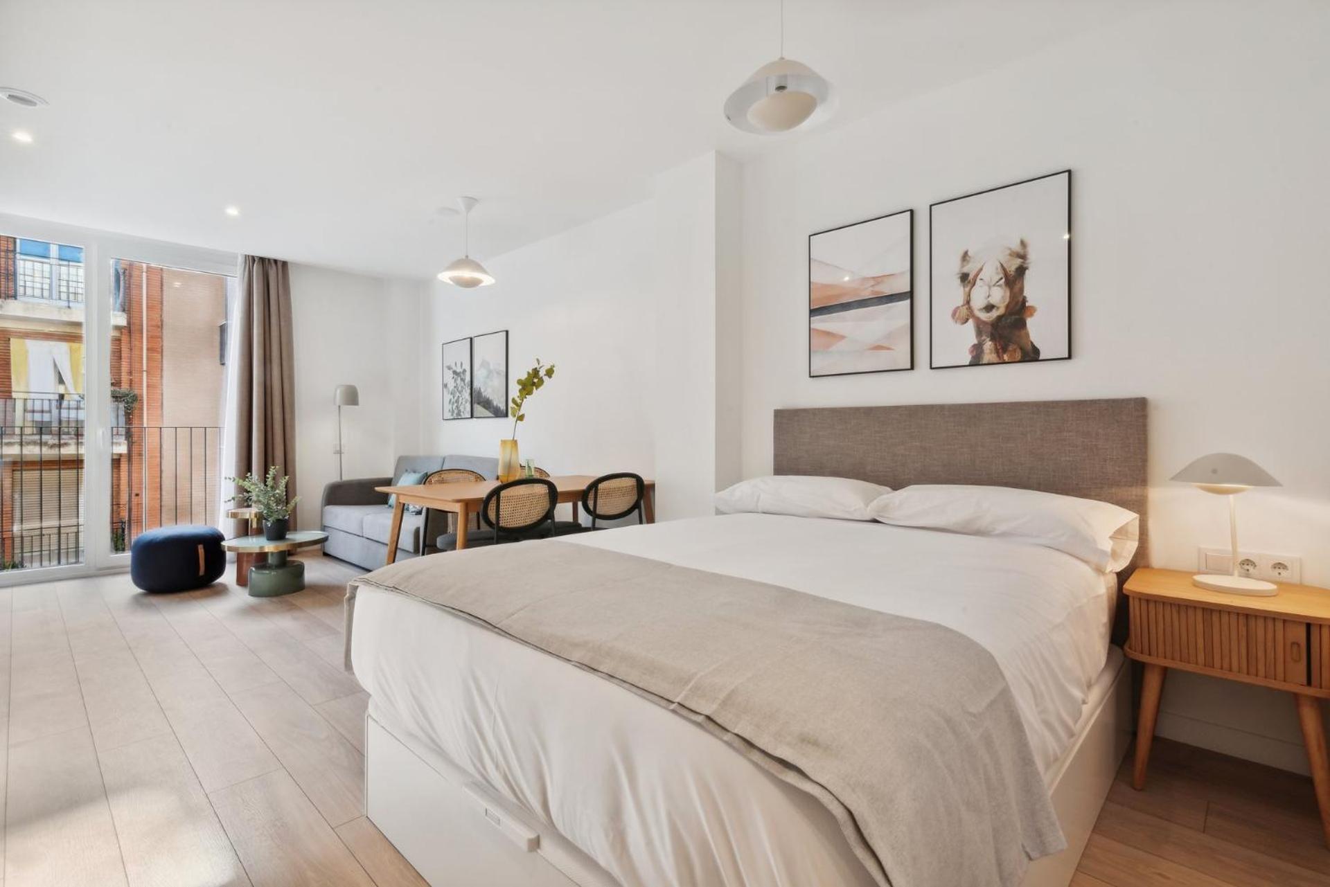 Limehome Valencia Carrer Del Pare Palau I Quer Valência Exterior foto