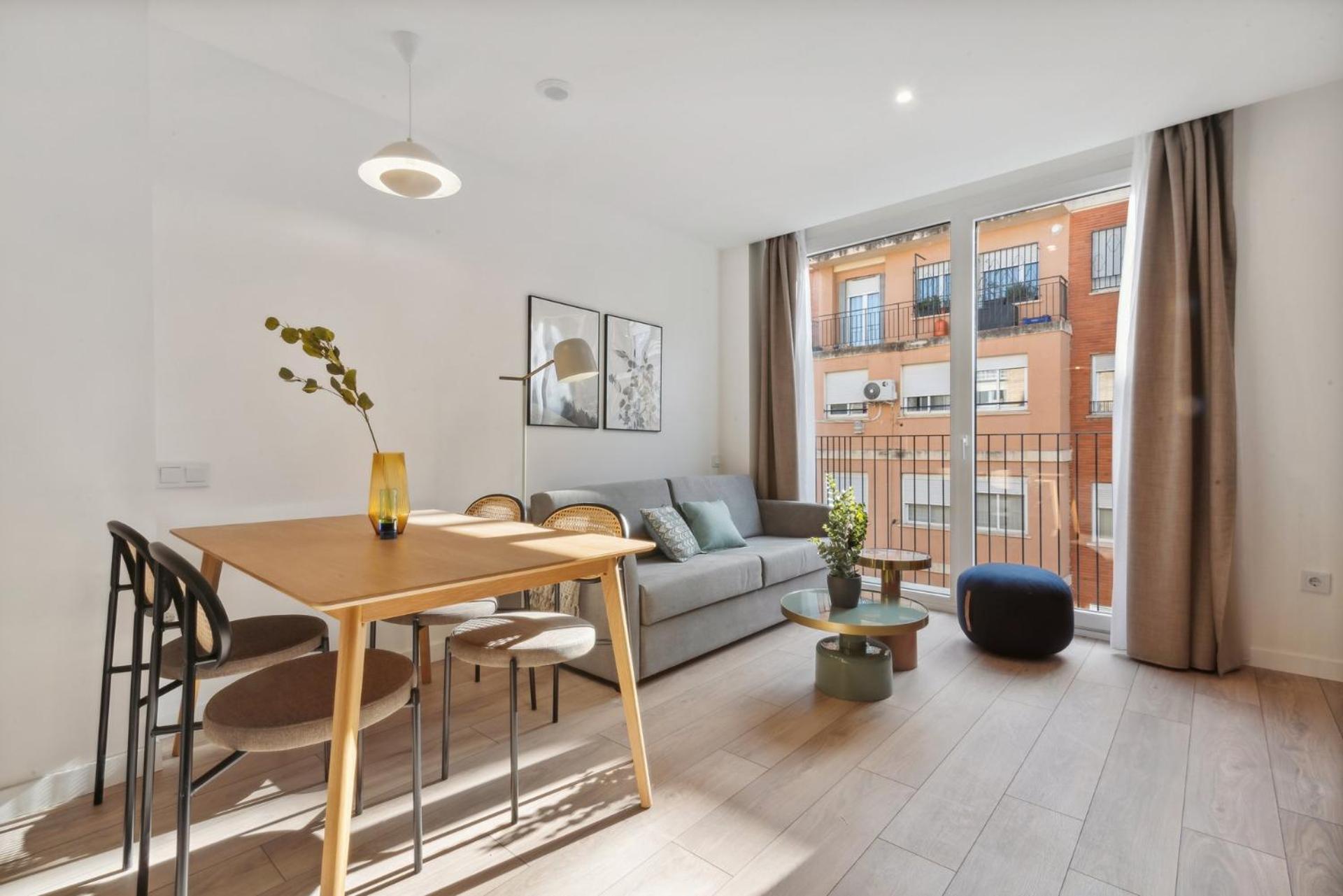 Limehome Valencia Carrer Del Pare Palau I Quer Valência Exterior foto