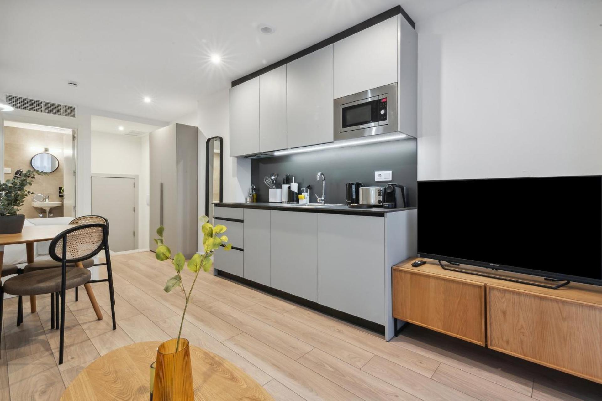 Limehome Valencia Carrer Del Pare Palau I Quer Valência Exterior foto