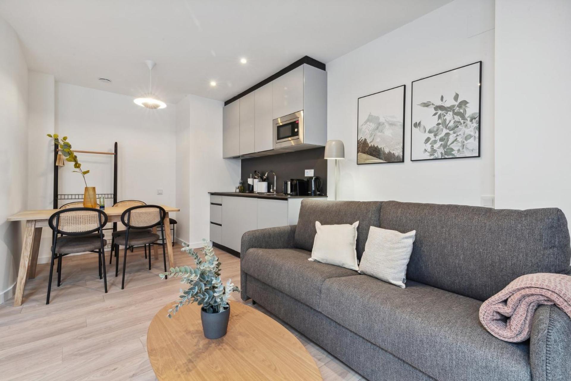 Limehome Valencia Carrer Del Pare Palau I Quer Valência Exterior foto